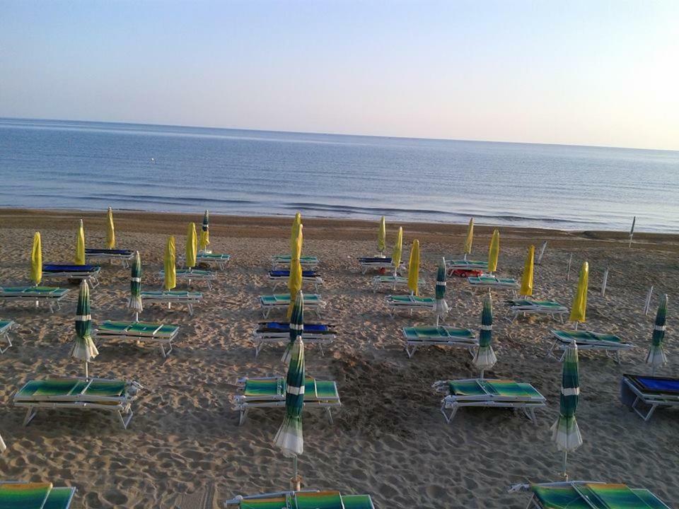 Hotel Centro Turistico La Perla Del Gargano Foce Varano Exteriér fotografie